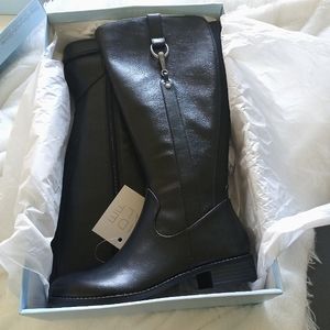 NWT women's black Kylie wide calf knee high boots size 7